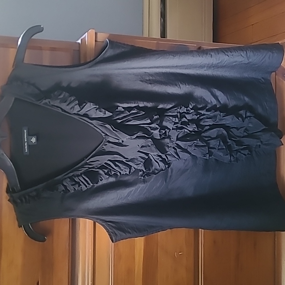 Banana Republic black sleeveless dress blouse